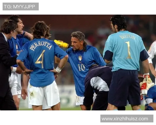 足球明星同框合成图大赏让你领略球场上的友谊与激情